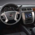 42-1_2013_gmc_sierra_denali_hd_02