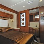 42-1_fleetwood_bounder_35k_03