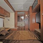 42-1_fleetwood_bounder_35k_04