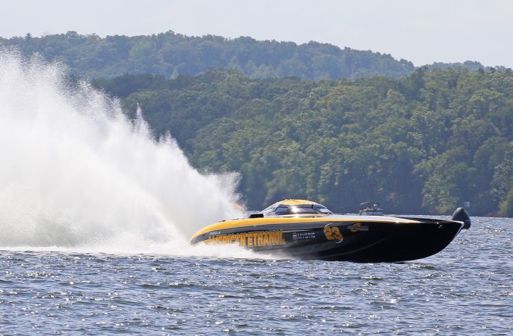 American Ethanol’s 207-mph Run Sets Record at Lake of the Ozarks Shootout Catamaran powerboat