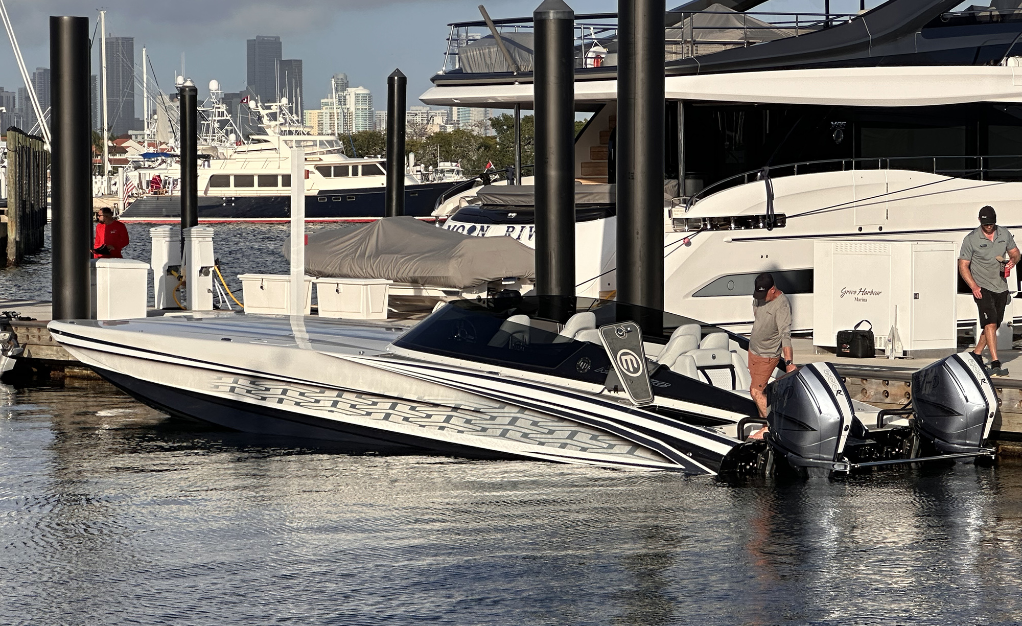 Mercury Racing - high-performance boats