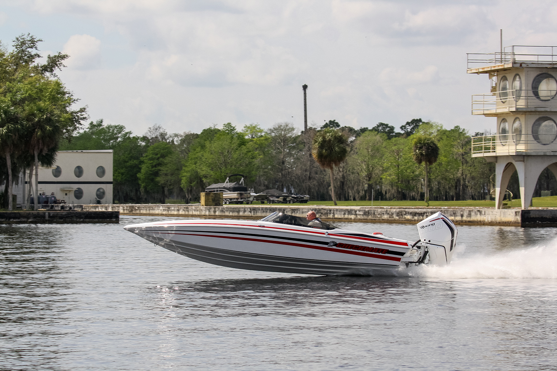 checkmate 2400 white lake X